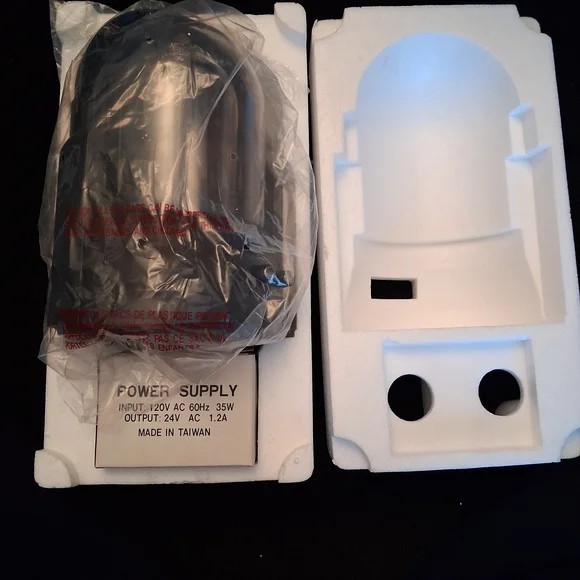 Black Plasma Ball Lamp - Picture 4 of 8